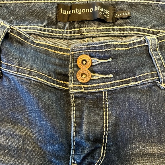 TWENTYONE BLACK BY RUE21 | Size 13/14 (Black Label) - Picture 3 of 7